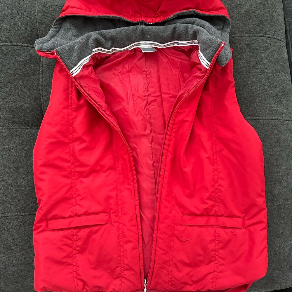 Nike puffer vest